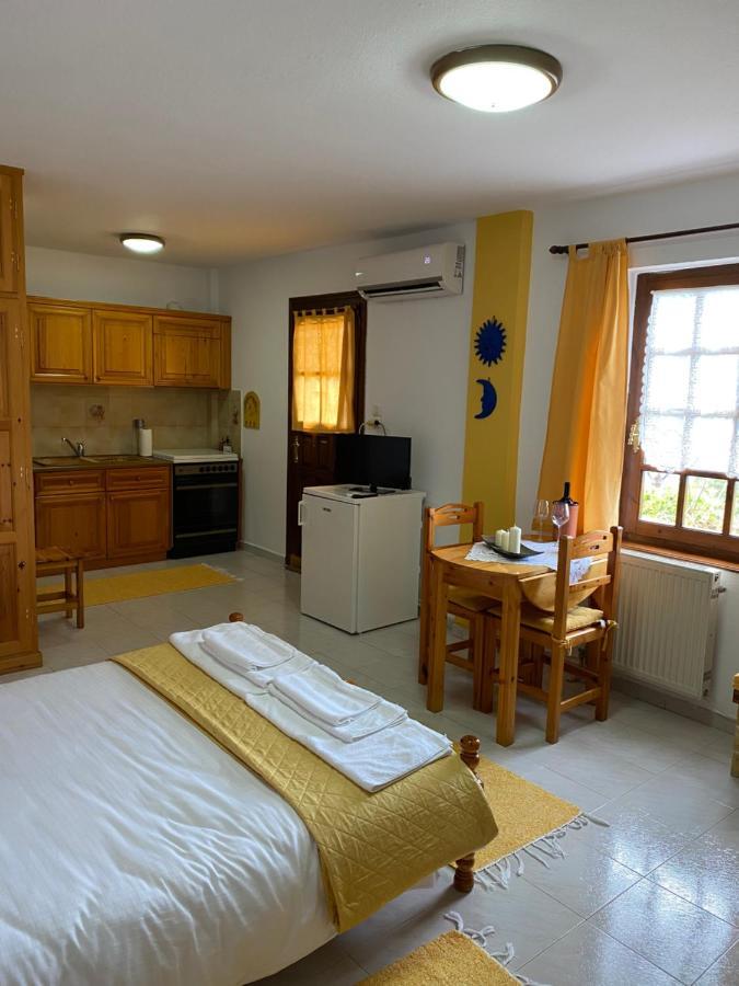 Timeless Appartement Mourésion Buitenkant foto